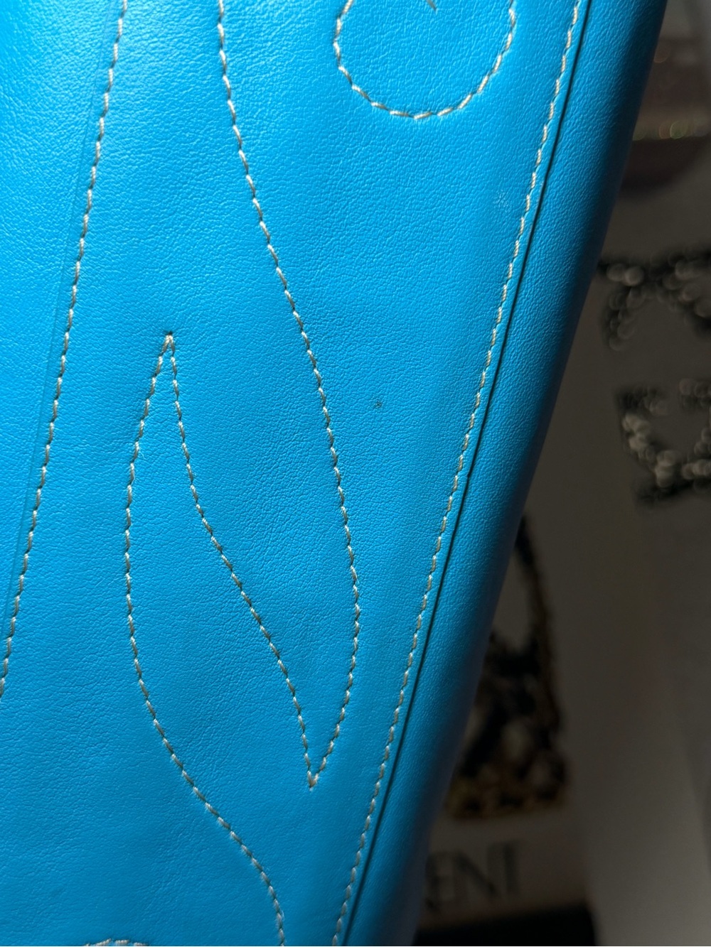 Brighton “Heart Stitch” reversible leather tote (vintage/Y2K-era Brighton) - Picture 6 of 8